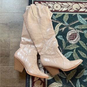 Stylish Tan Croc-Embossed Women Boots